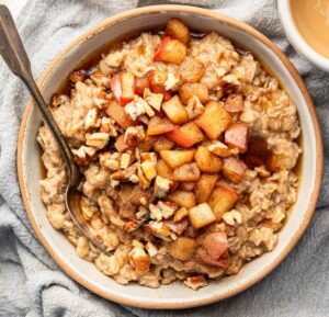 Apple Cinnamon Oatmeal